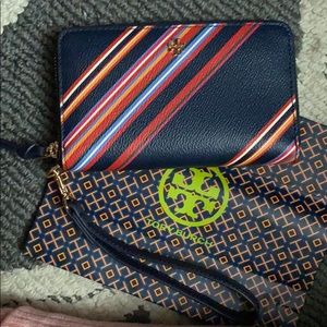 Tory burch wallaet